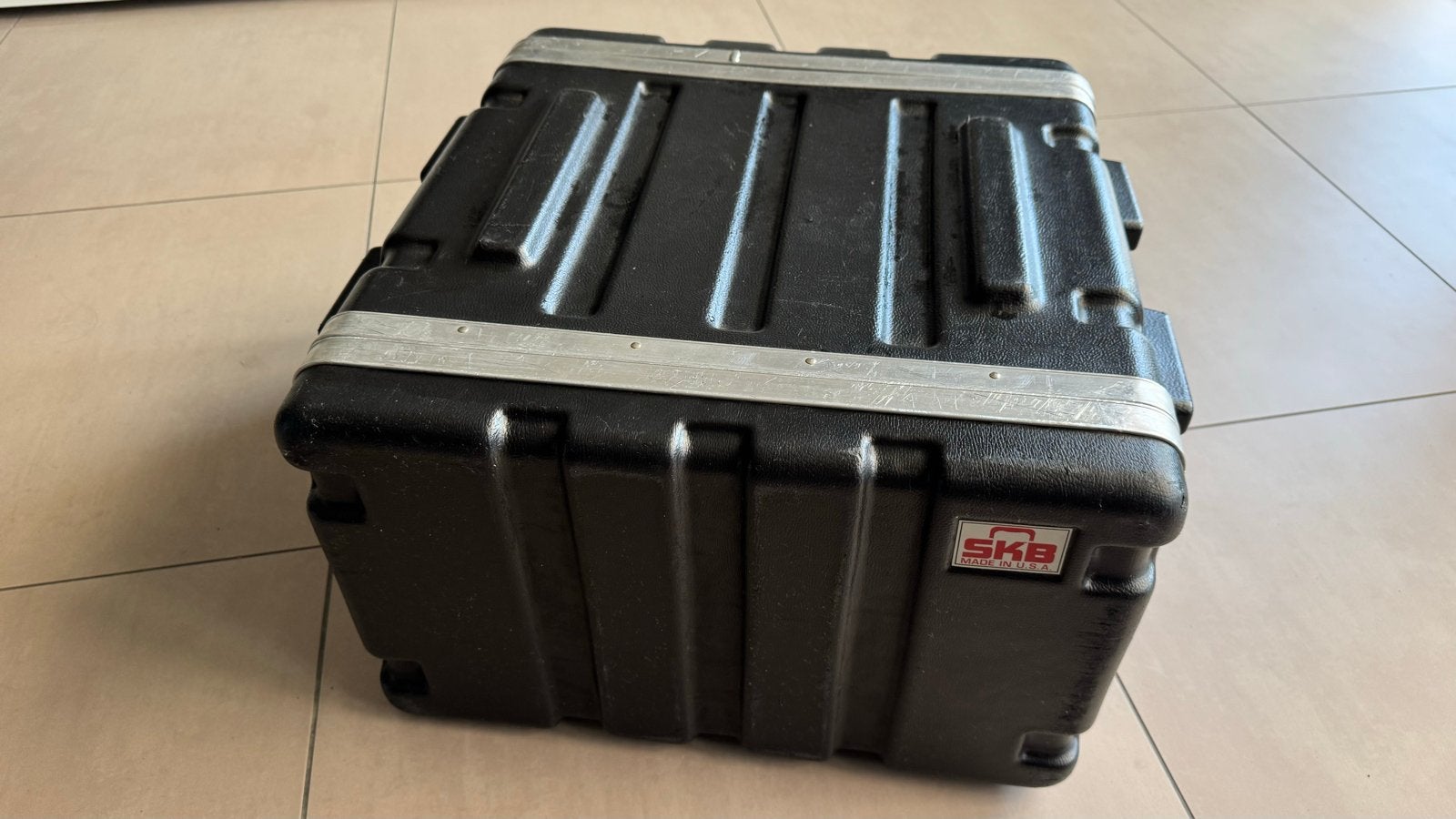 SKB Flightcase 6he, Ophalen of Verzenden, Zo goed als nieuw, Overige instrumenten, Flightcase