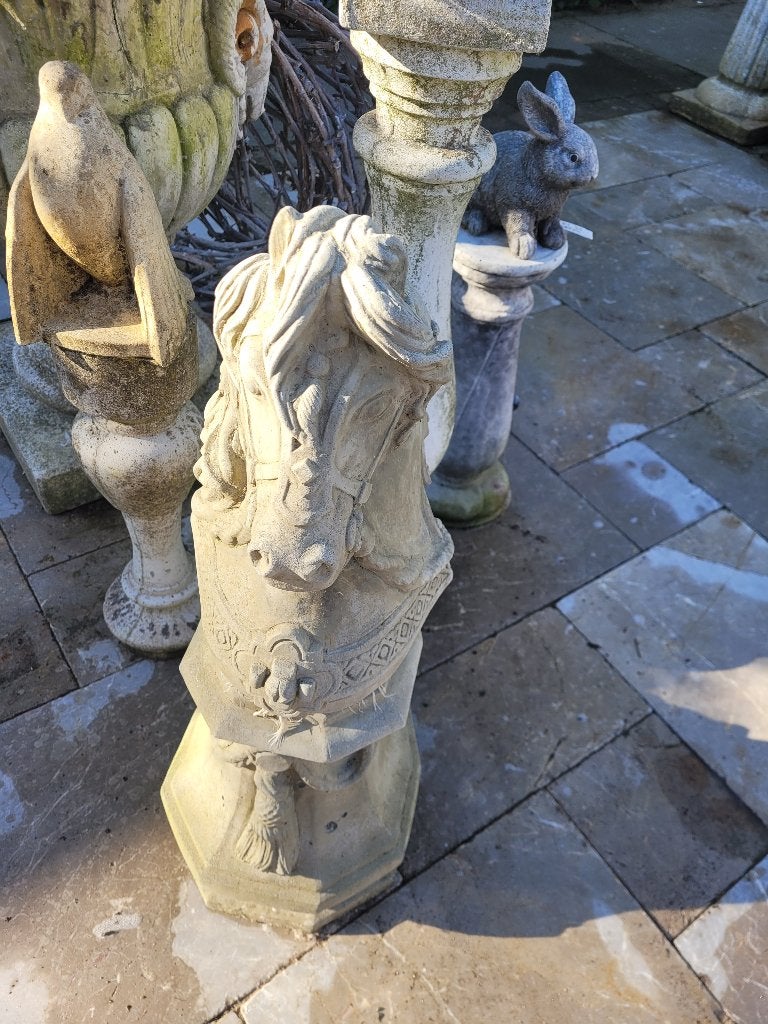 Betonnen tuinbeeld paard winterhard foto 1 t/m 3, Tuin en Terras, Tuinbeelden, Ophalen, Belle Vieille Brocante, Zo goed als nieuw