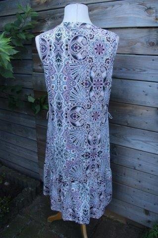Jurk creme/ gekleurd K- Design mt XL Vaste prijs AANBIEDING, Kleding | Dames, Jurken, K-design, Overige kleuren, Maat 46/48 (XL) of groter