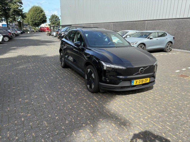 Volvo EX30 Recharge Pure Extended Electric 272pk 2024 Zwart, Auto's, Automaat, Zwart, EX30, Zwart
