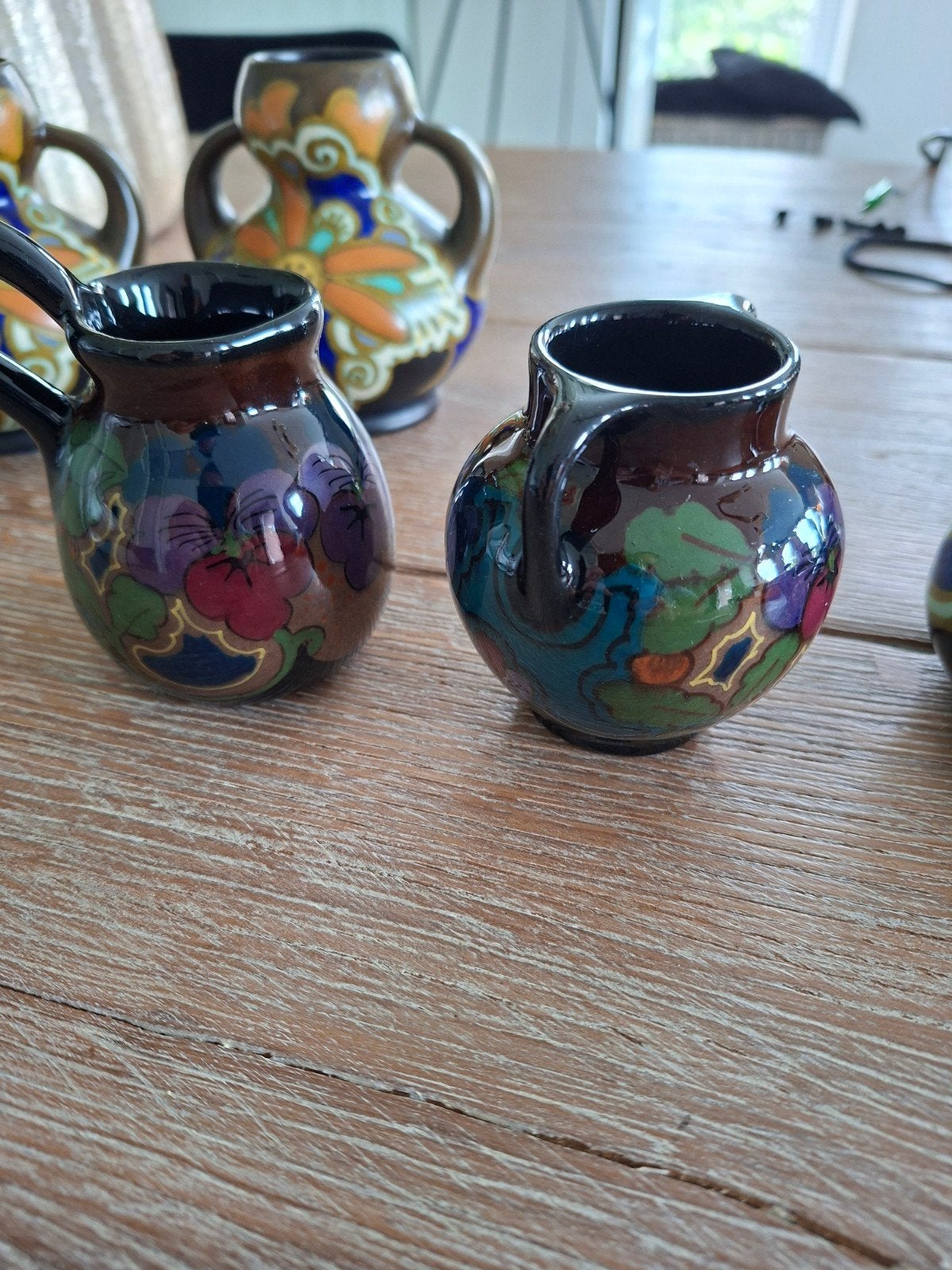 Set van 6 gouds plateel keramische minivaasjes/kannetjes, Ophalen