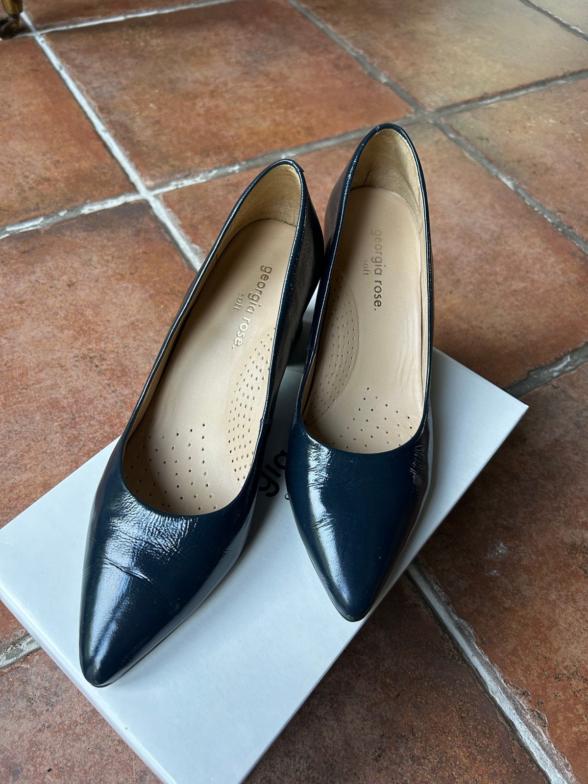 Georgia Rose Pumps - Lakleer - Hakhoogte 6cm - Maat 40, Pumps, Blauw, Ophalen of Verzenden, Zo goed als nieuw