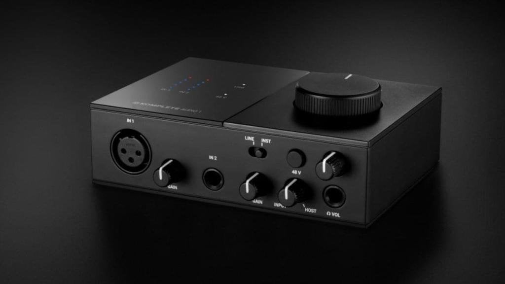 Komplete audio 1 externe geluidskaart, Computers en Software, Ophalen of Verzenden, Zo goed als nieuw, Extern, Komplett