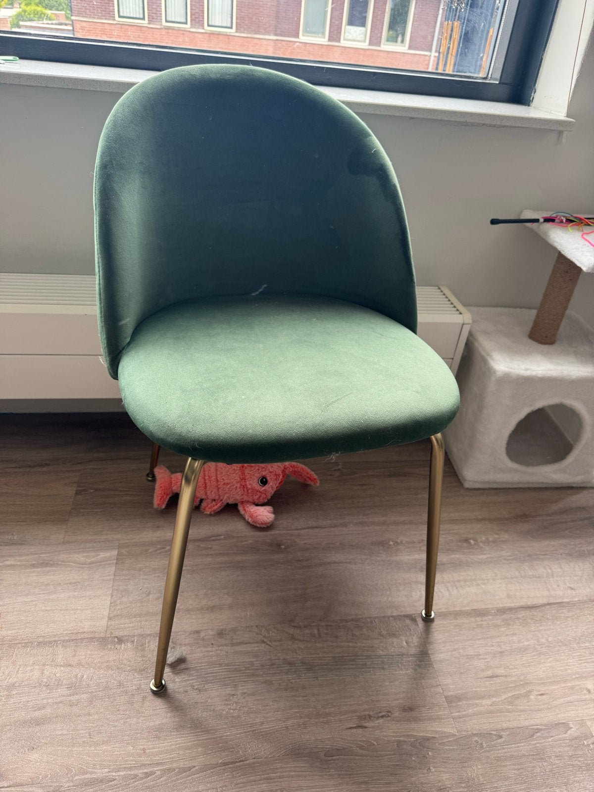 2x Groene fluwelen stoelen met gouden poten, Huis en Inrichting, Stoelen, Ophalen, Twee, Overige kleuren, Zo goed als nieuw