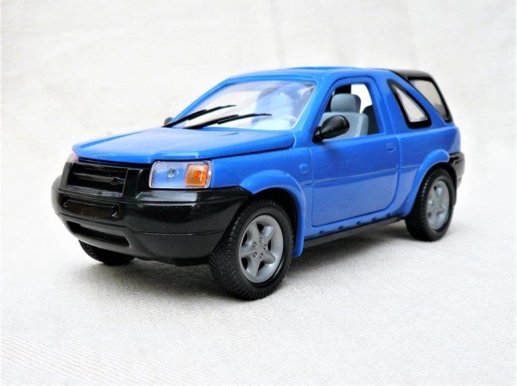 Landrover Rangerover Discovery Fabrikant: M1077 China., Ophalen of Verzenden, Zo goed als nieuw, Auto, Overige merken