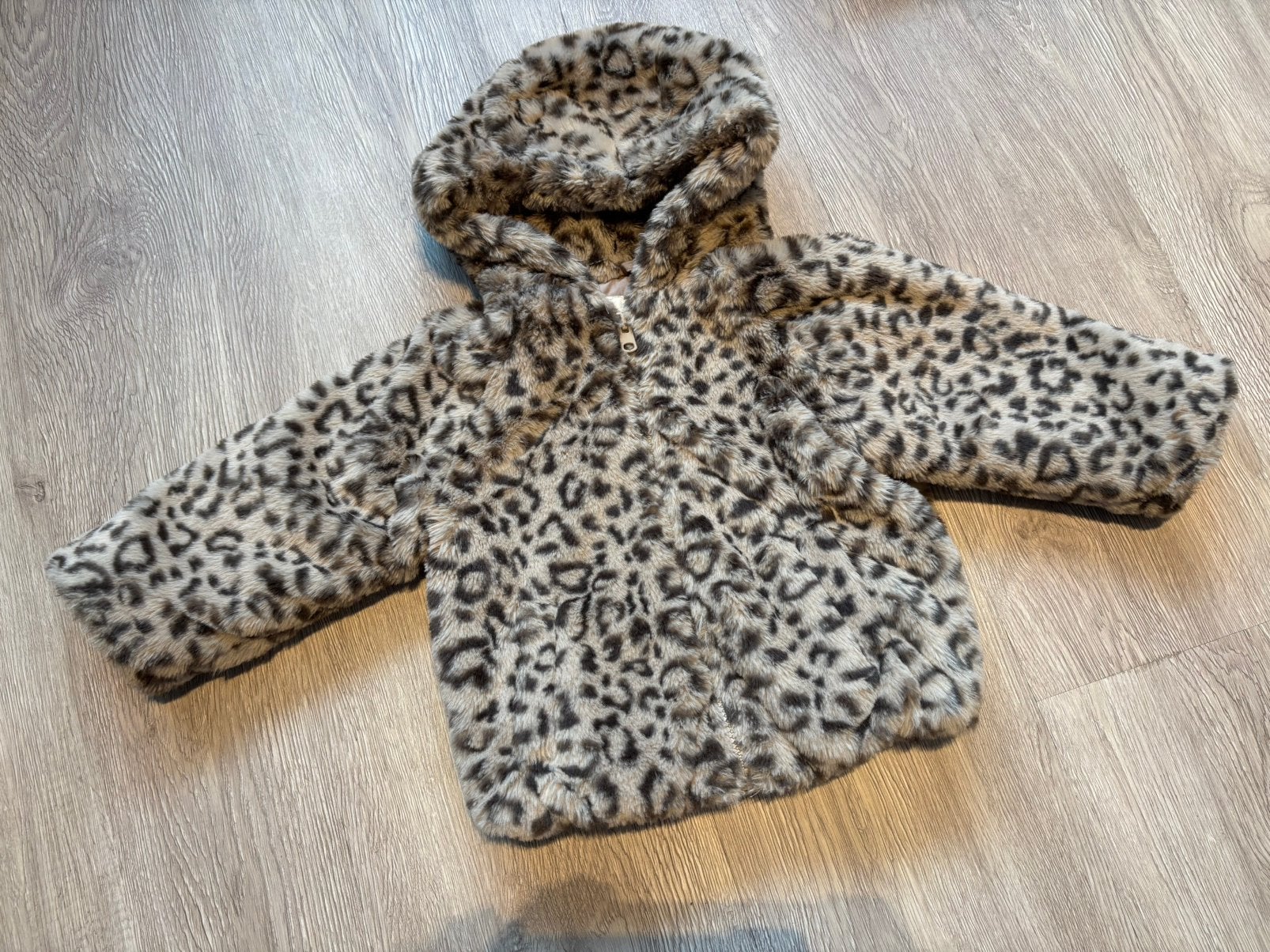 Fake fur jas Zara maat 92, Ophalen of Verzenden, Zo goed als nieuw, Meisje, Jas