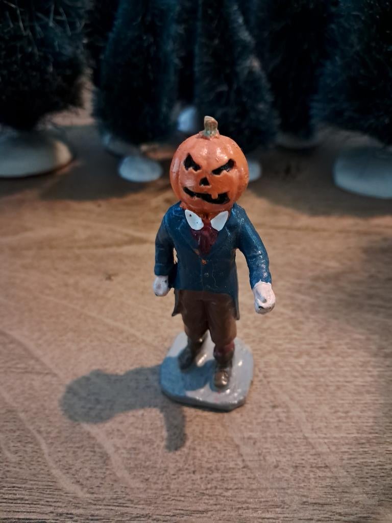 Lemax spooky town pumpkinman, Ophalen