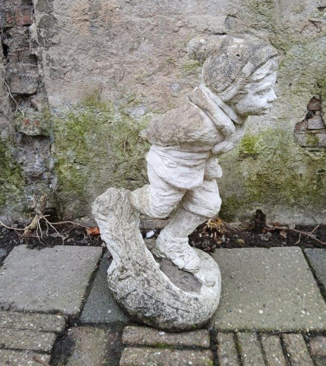 Tuinbeeld schaatser, Ophalen, Gebruikt, Beton, Mensenbeeld