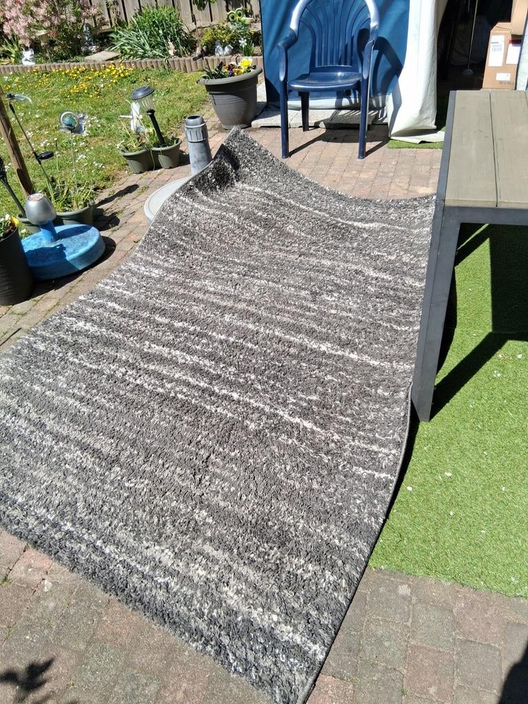 Grijs vloerkleed met wit patroon, Gebruikt, 100 tot 150 cm, Ophalen of Verzenden, 150 tot 200 cm