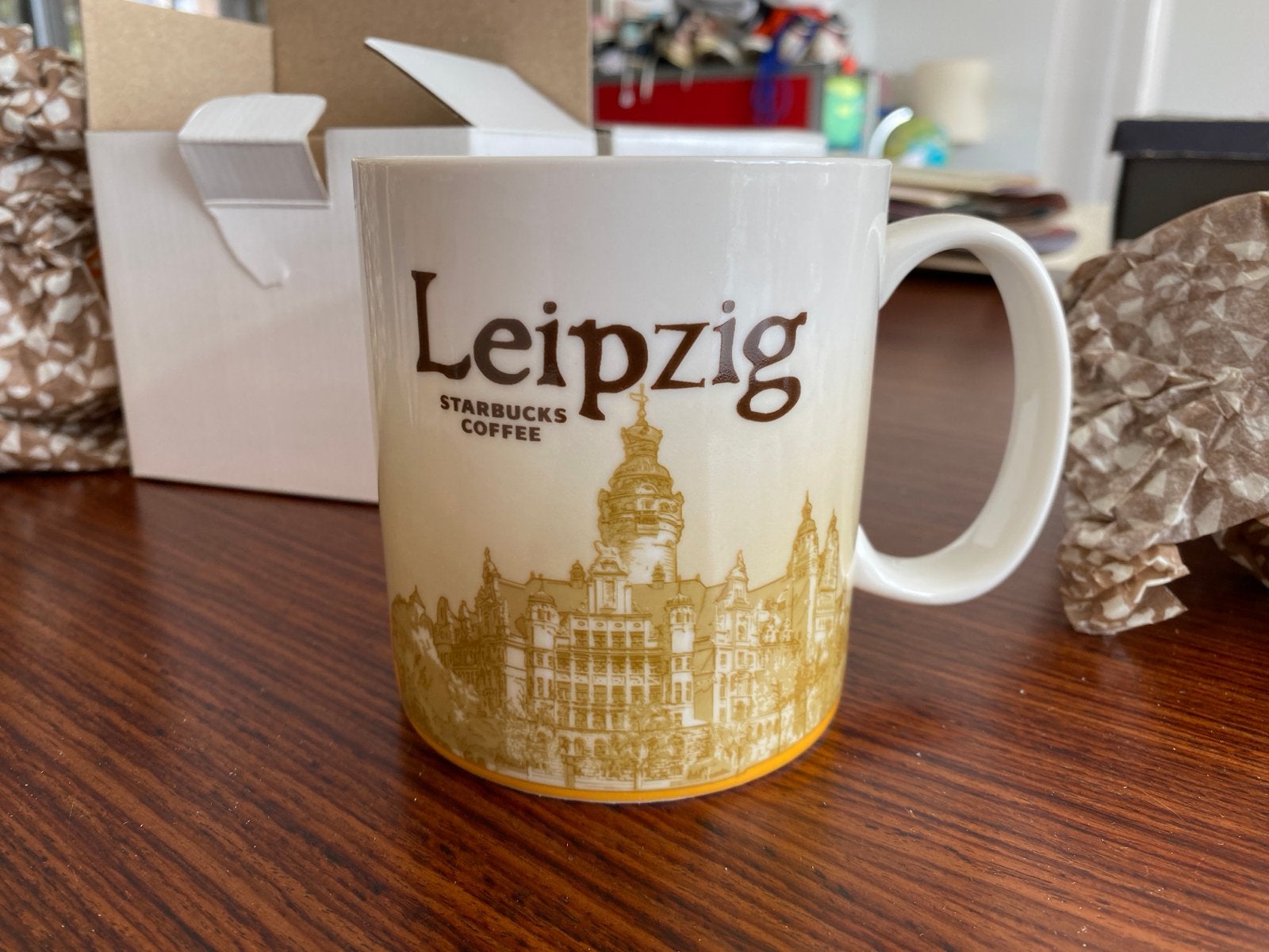 Starbucks 'Leipzig' City Mug - Nieuw in doos, Huis en Inrichting, Keuken | Servies, Keramiek, Nieuw, Ophalen of Verzenden, Overige stijlen