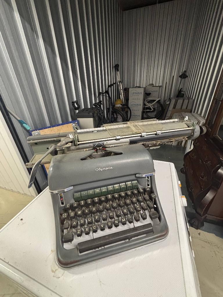 olympia typemachine, Diversen, Typemachines, Ophalen of Verzenden, Gebruikt