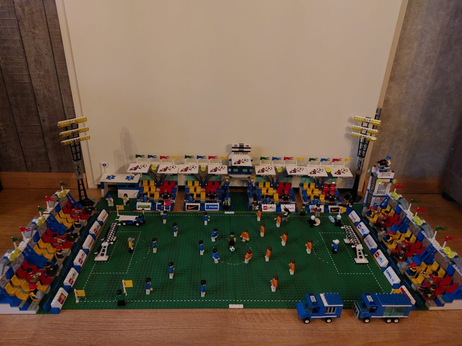 Lego voetbalstadion uit 1998, Ophalen, Zo goed als nieuw