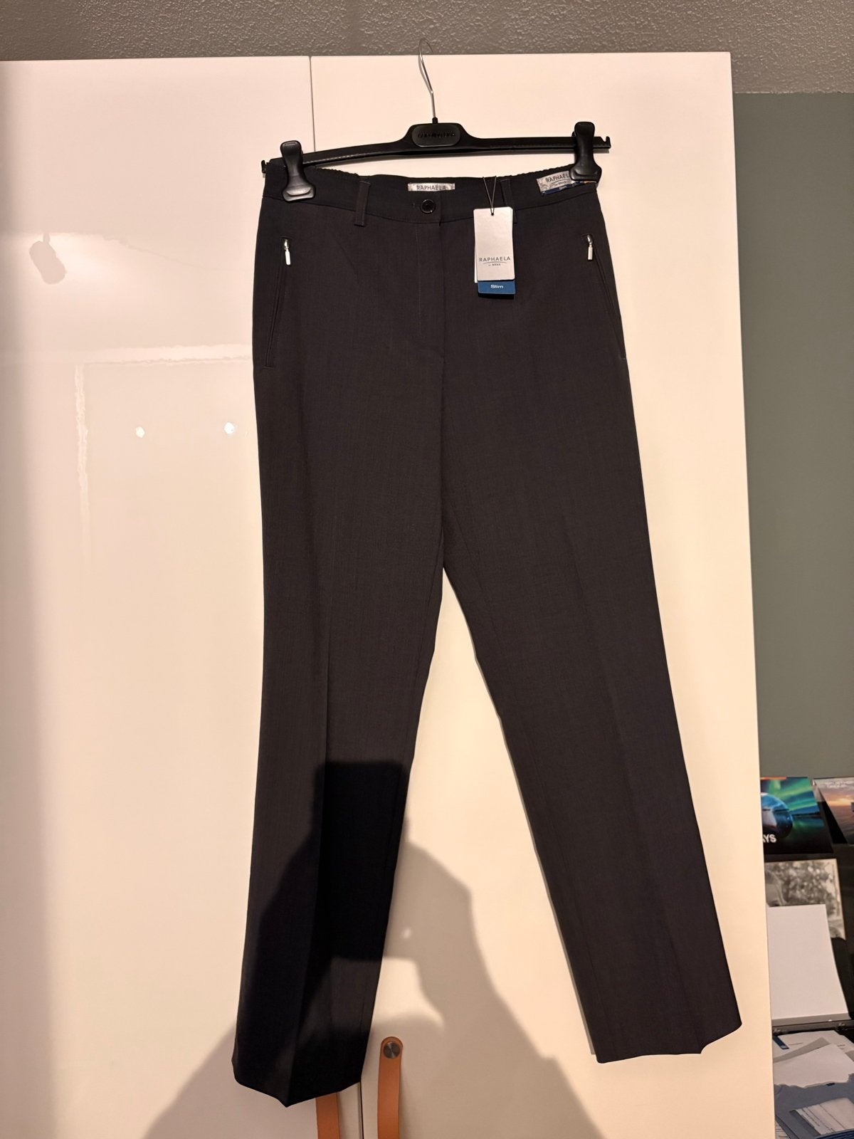 Raphaela by Brax Slim Antraciet Grijze Pantalon Maat 38, Maat 38/40 (M), Kort, Nieuw, Ophalen of Verzenden