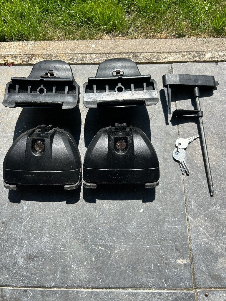 Thule  Wing dakdrager voetenset Volvo XC60 t/m 2017, Ophalen of Verzenden, Gebruikt