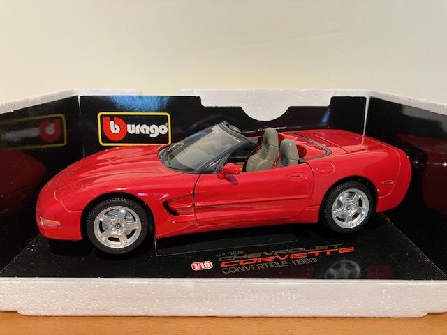Bburago 1:18 Chevrolet Corvette Convertible, Ophalen of Verzenden, Zo goed als nieuw, Auto, Bburago