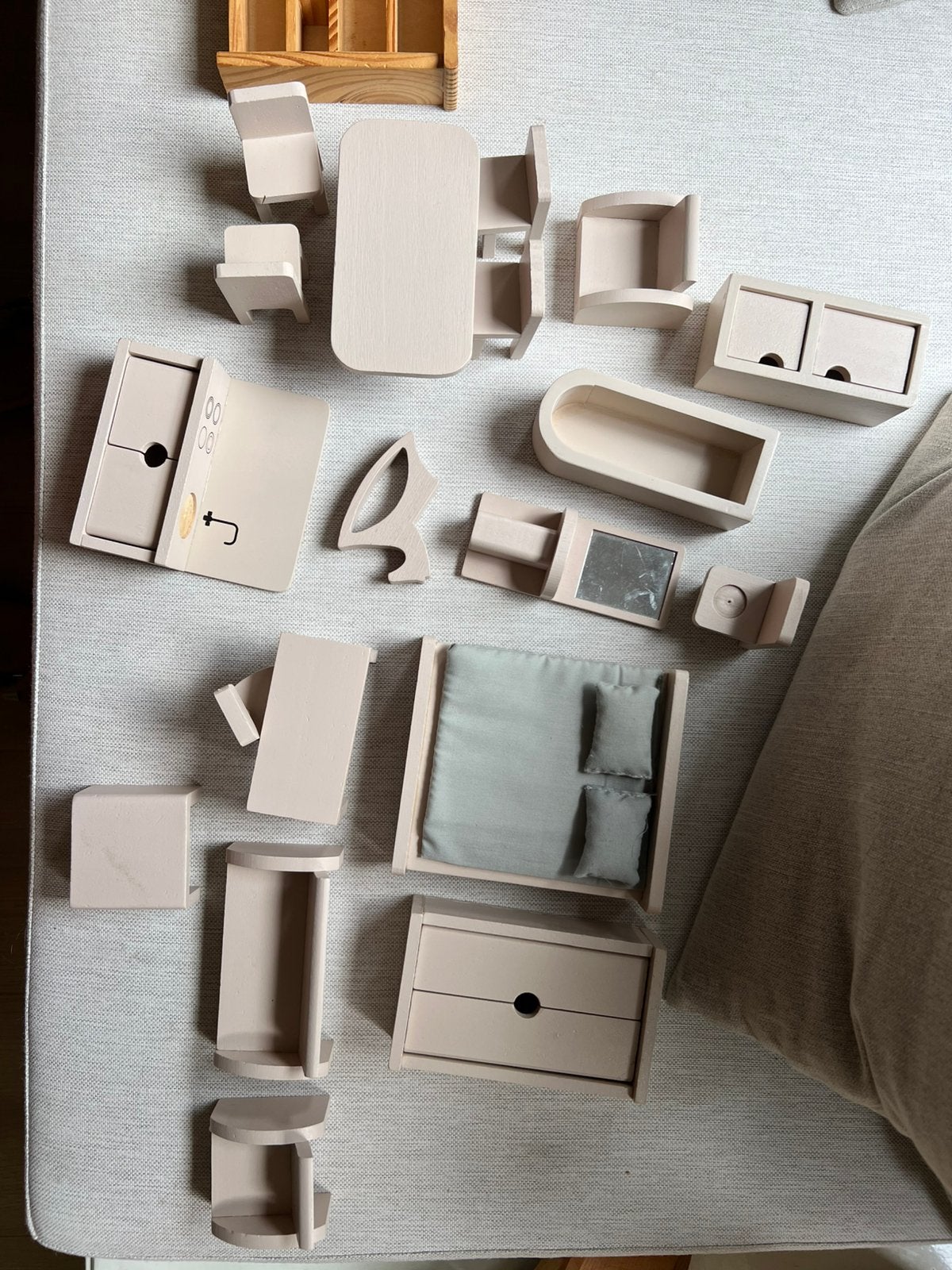 Petite Amélie poppenhuis meubels, Ophalen of Verzenden, Zo goed als nieuw, Poppenhuis