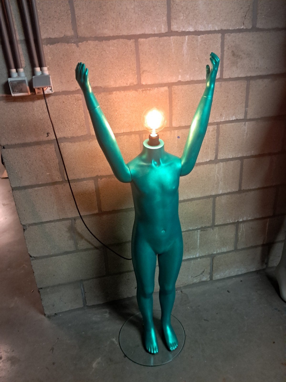 Unieke etalagepop lamp - Groen met Edison gloeilamp, Ophalen of Verzenden