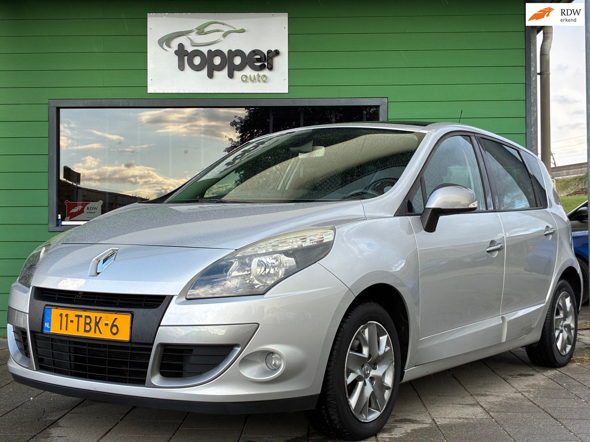 Renault Scénic 1.6 Authentique|1e Eigenaar|D-riem v.v.|Pano, Auto's, Voorwielaandrijving, Euro 5, Gebruikt, 1295 kg