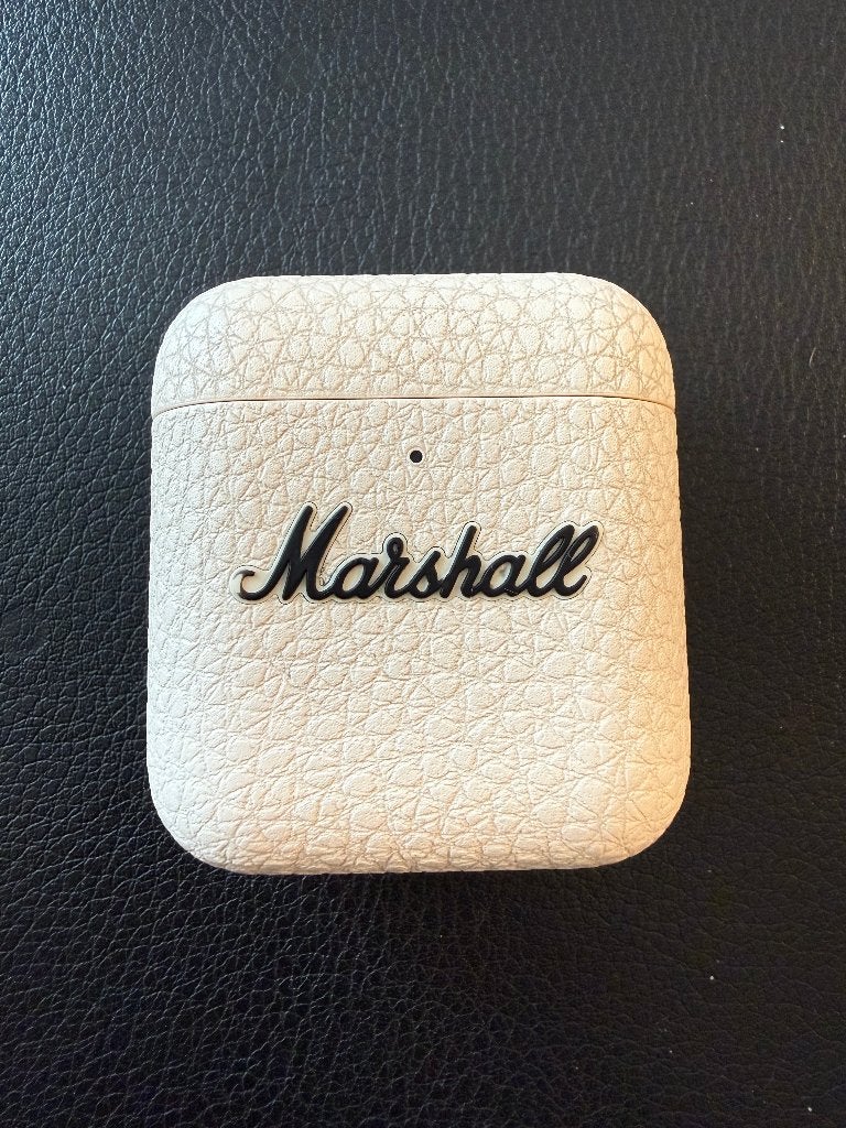 Original MARSHALL Minor IV White charging case, Gebruikt, Overige merken, Ophalen of Verzenden, In oorschelp (earbud)