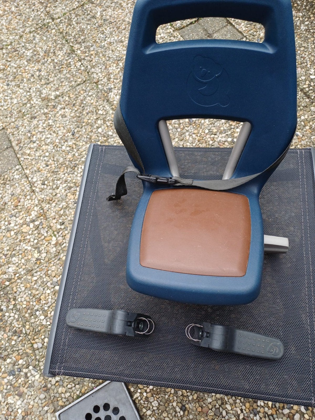 Kinderzitje Qibbel Junior 6+ Blue Brown, Fietsen en Brommers, Fietsaccessoires | Fietsstoeltjes, Zo goed als nieuw, Achterzitje
