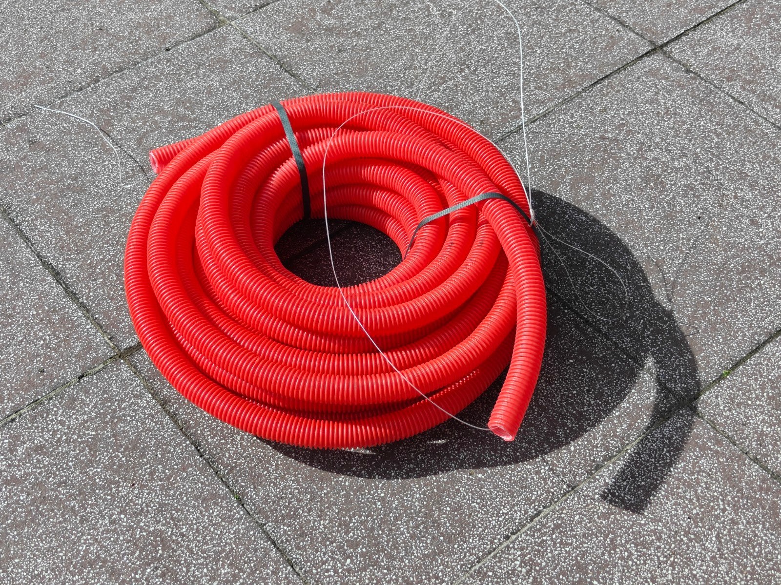 Flexibele mantelbuis met trekdraad - Rood 40 mm ca 17m over, Ophalen of Verzenden, Nieuw, Overige merken, Kabel of Snoer