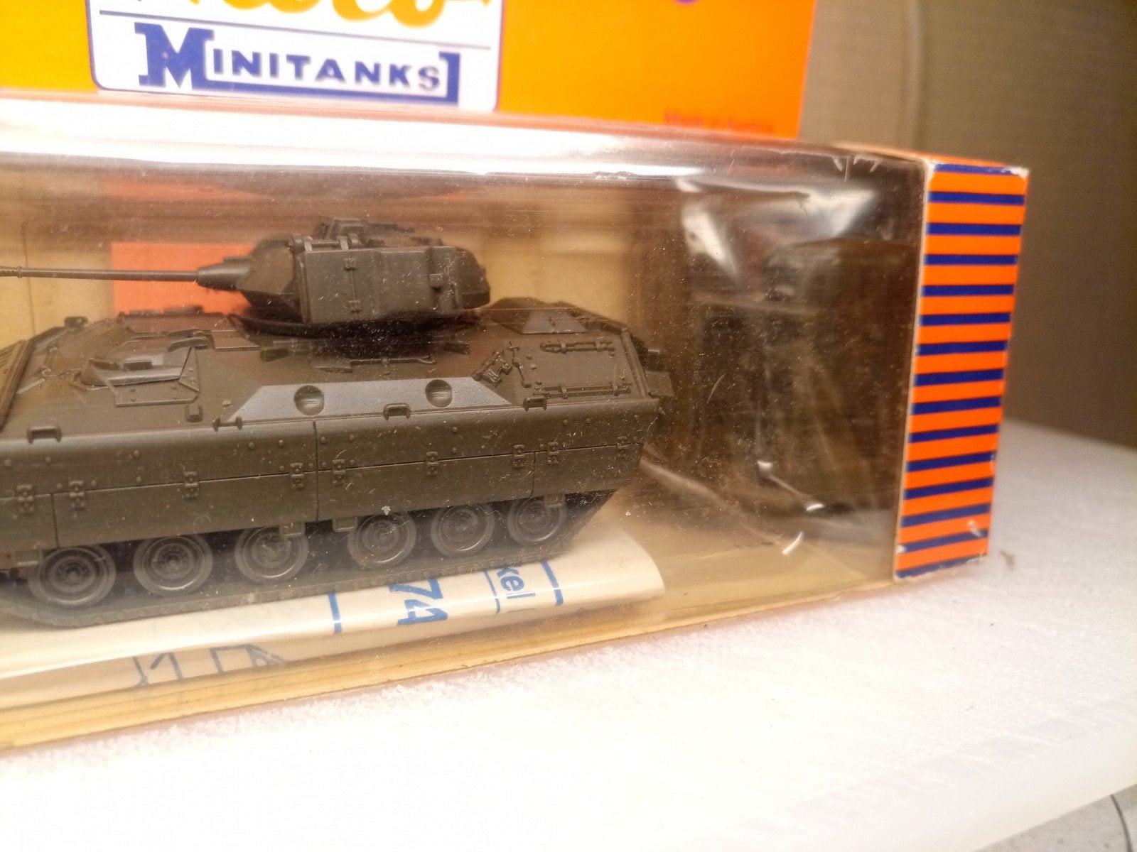 roco m2 Bradley nr 374, Ophalen of Verzenden