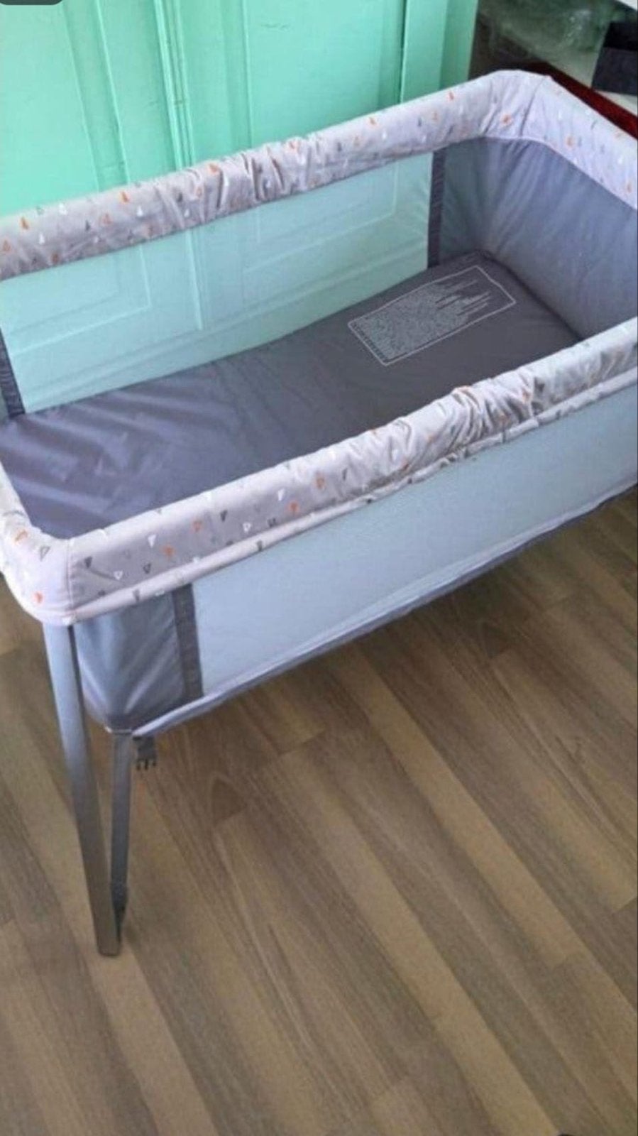 Camping bed., Kinderen en Baby's, Babywiegjes en Ledikanten, Ophalen, Zo goed als nieuw, Reisbedje