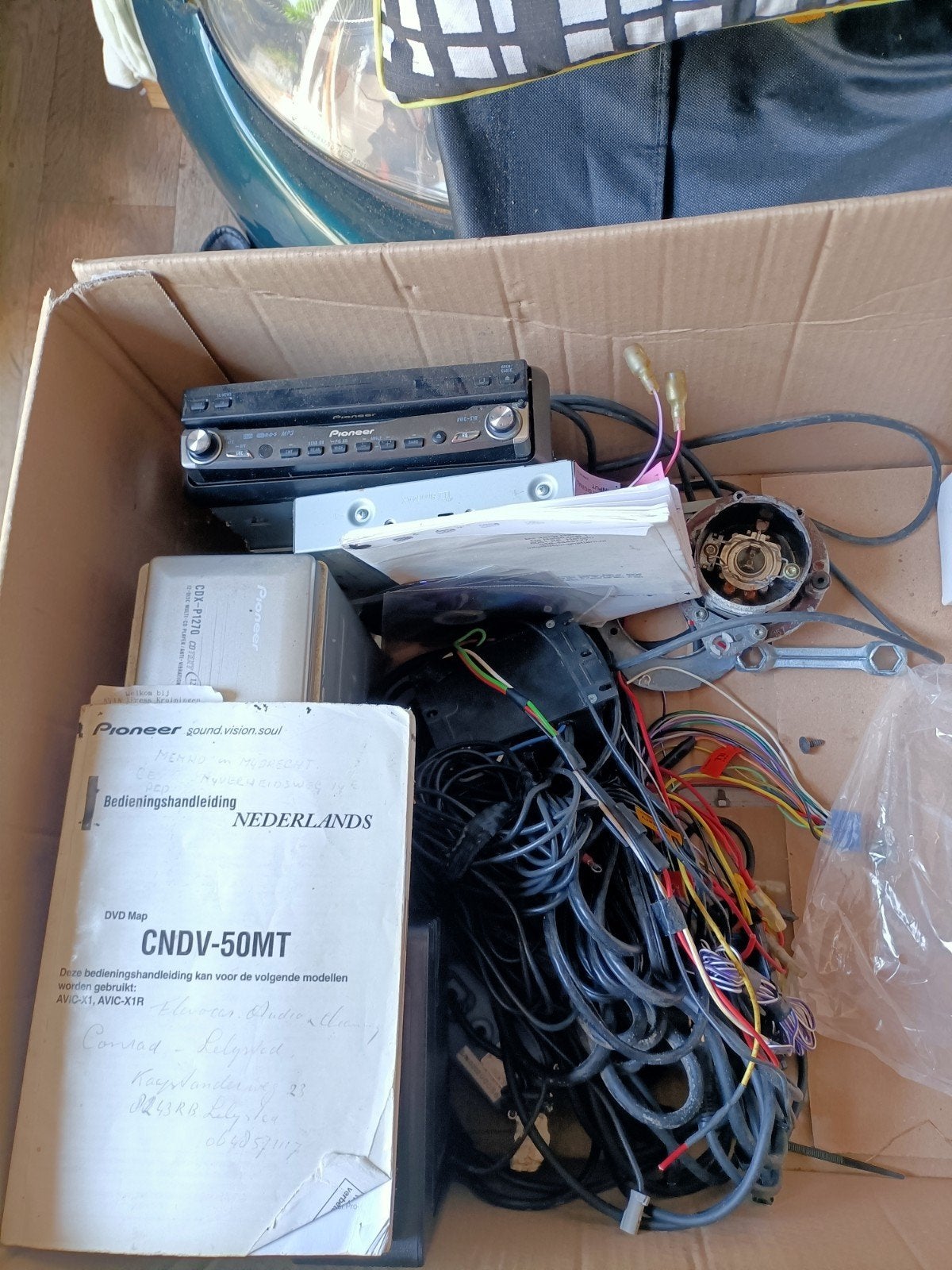 Pioneer AVIC-X1R Autoradio met CDX-P1270 CD-wisselaar, Ophalen, Gebruikt