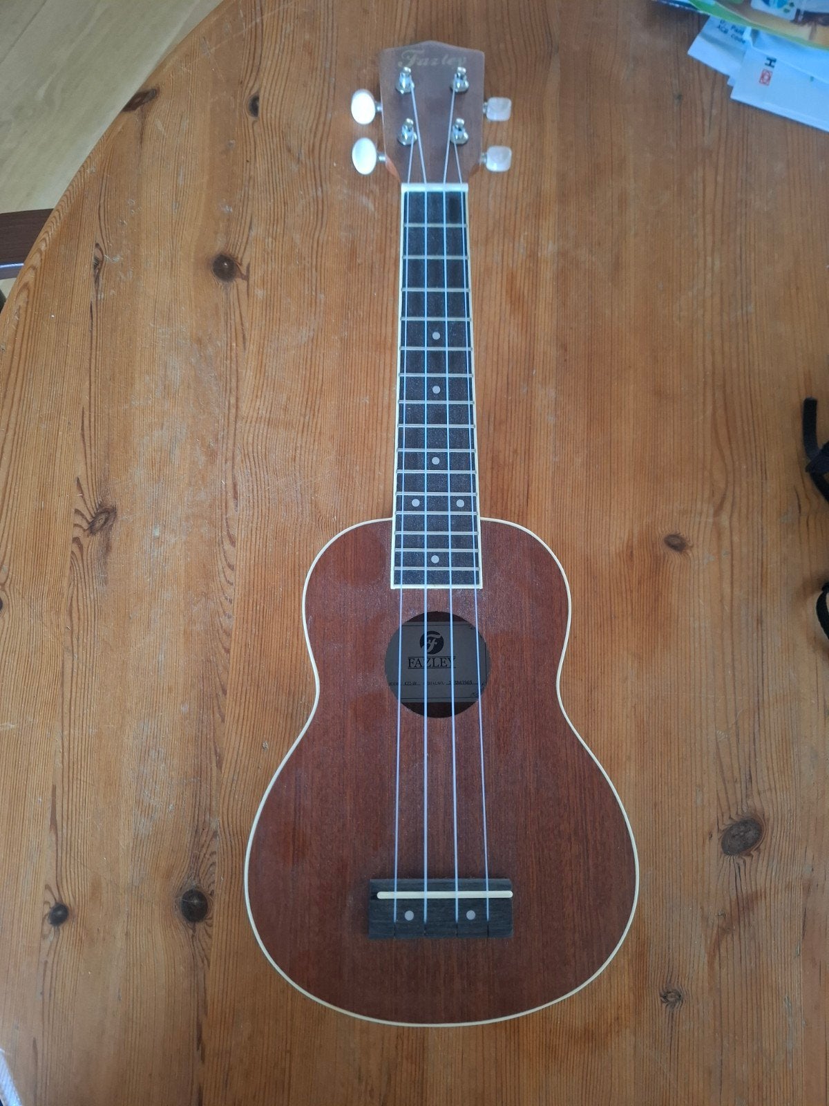 Fazer Ukulele - Zo goed als nieuw, Ophalen of Verzenden, Nieuw, Overige typen