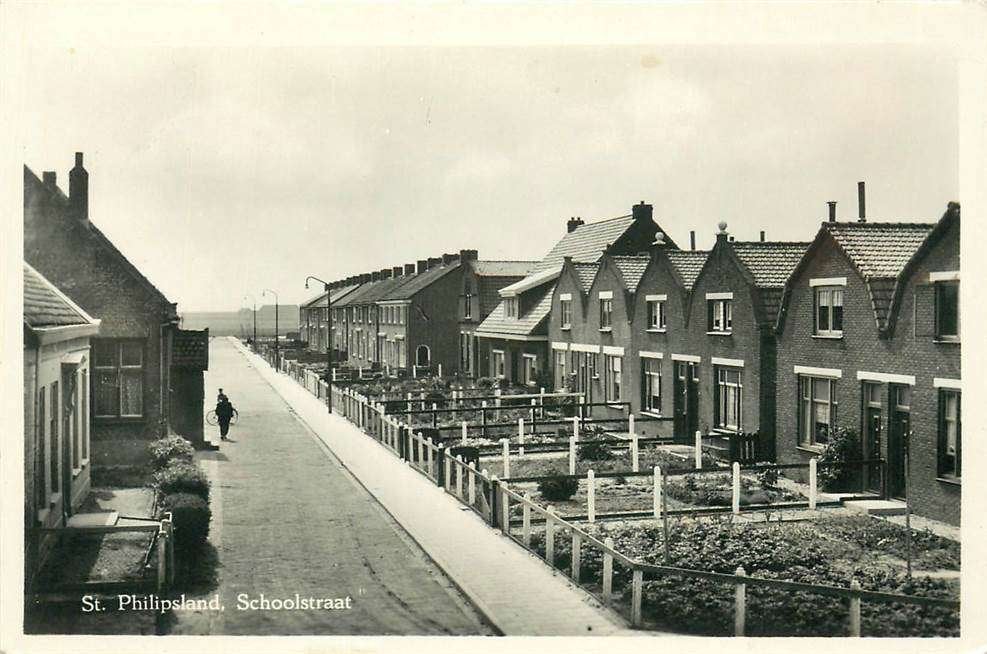304-019-005 St Philipsland Schoolstraat, Verzamelen, Ansichtkaarten | Nederland, Verzenden, Voor 1920, Zeeland
