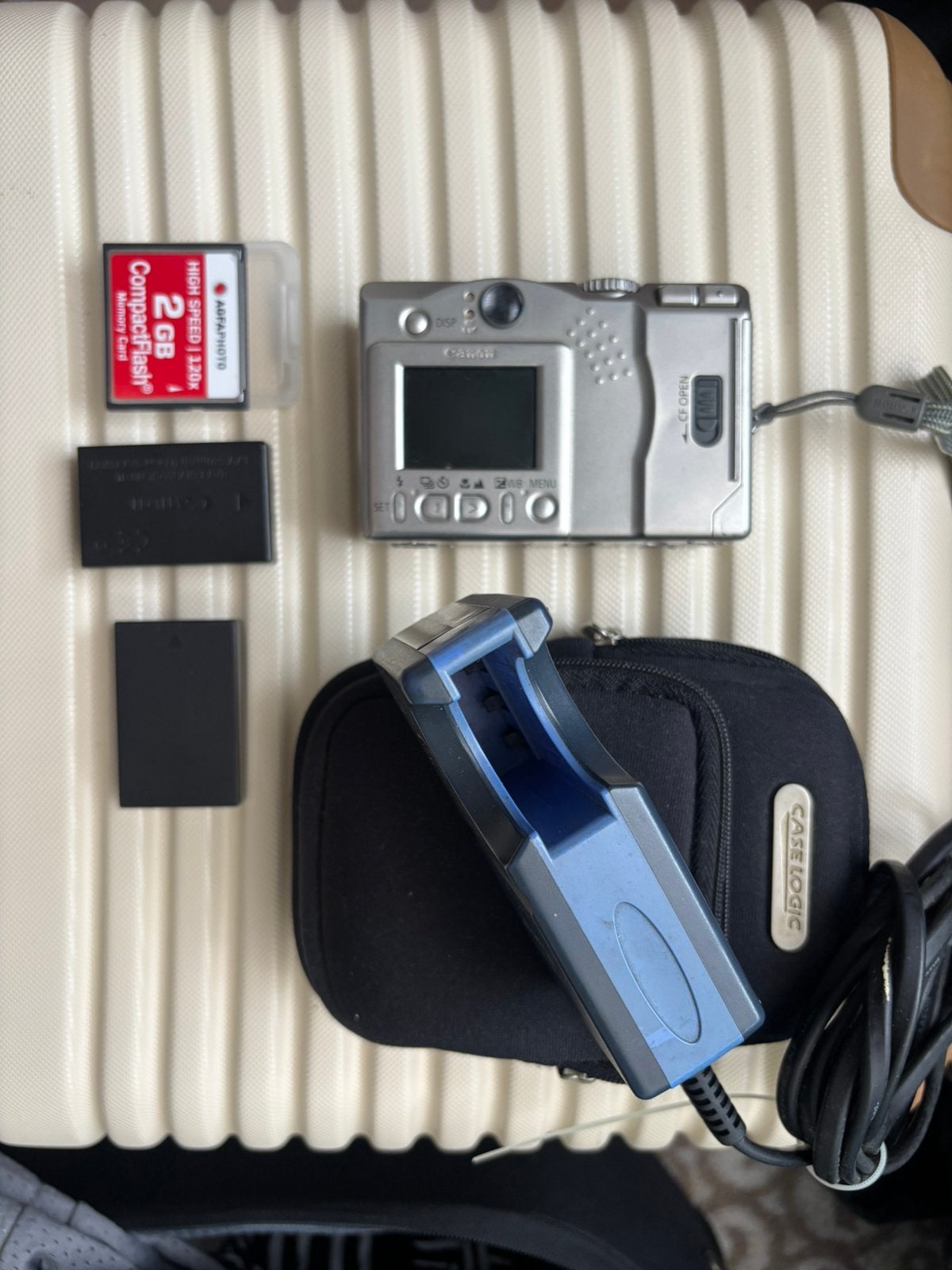 Canon IXUS 300 (2001)–Complete Set–Werkt Perfect–Vintage, Audio, Tv en Foto, Fotocamera's Digitaal, Ophalen of Verzenden, Canon