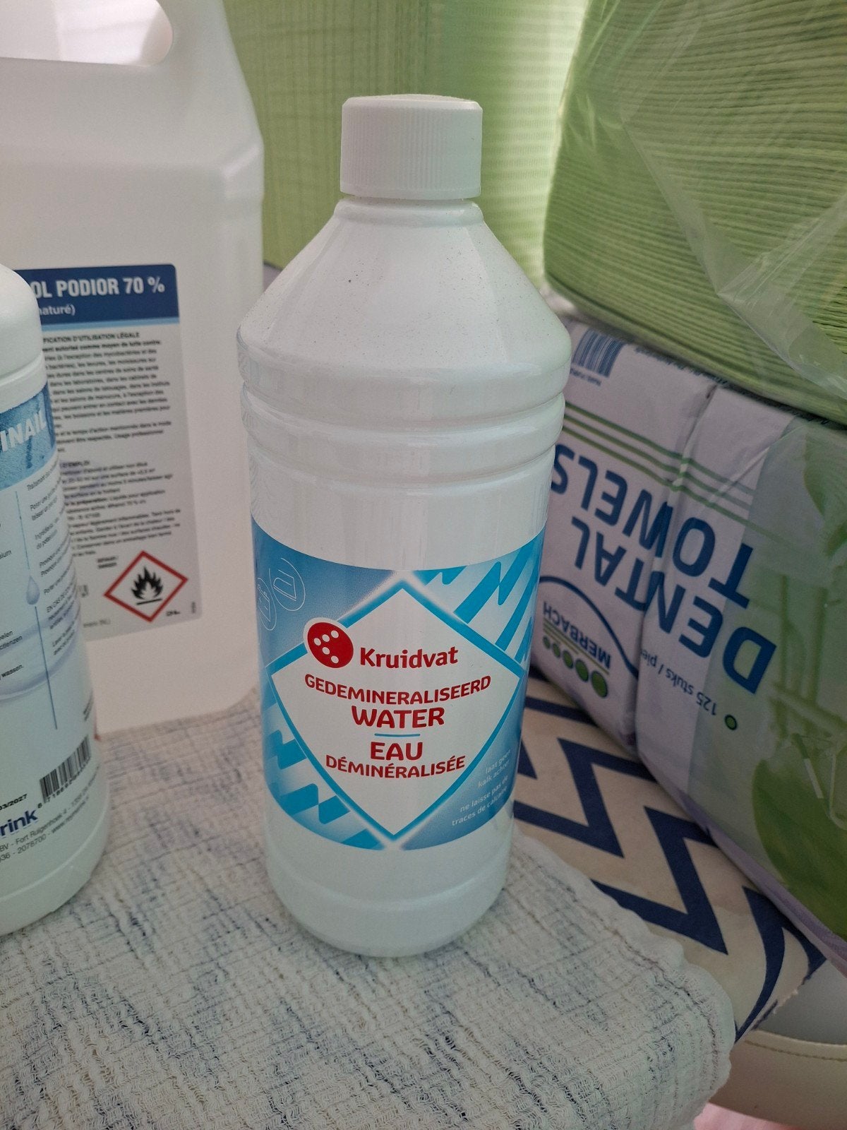 gedemineraliseerd water, Ophalen of Verzenden