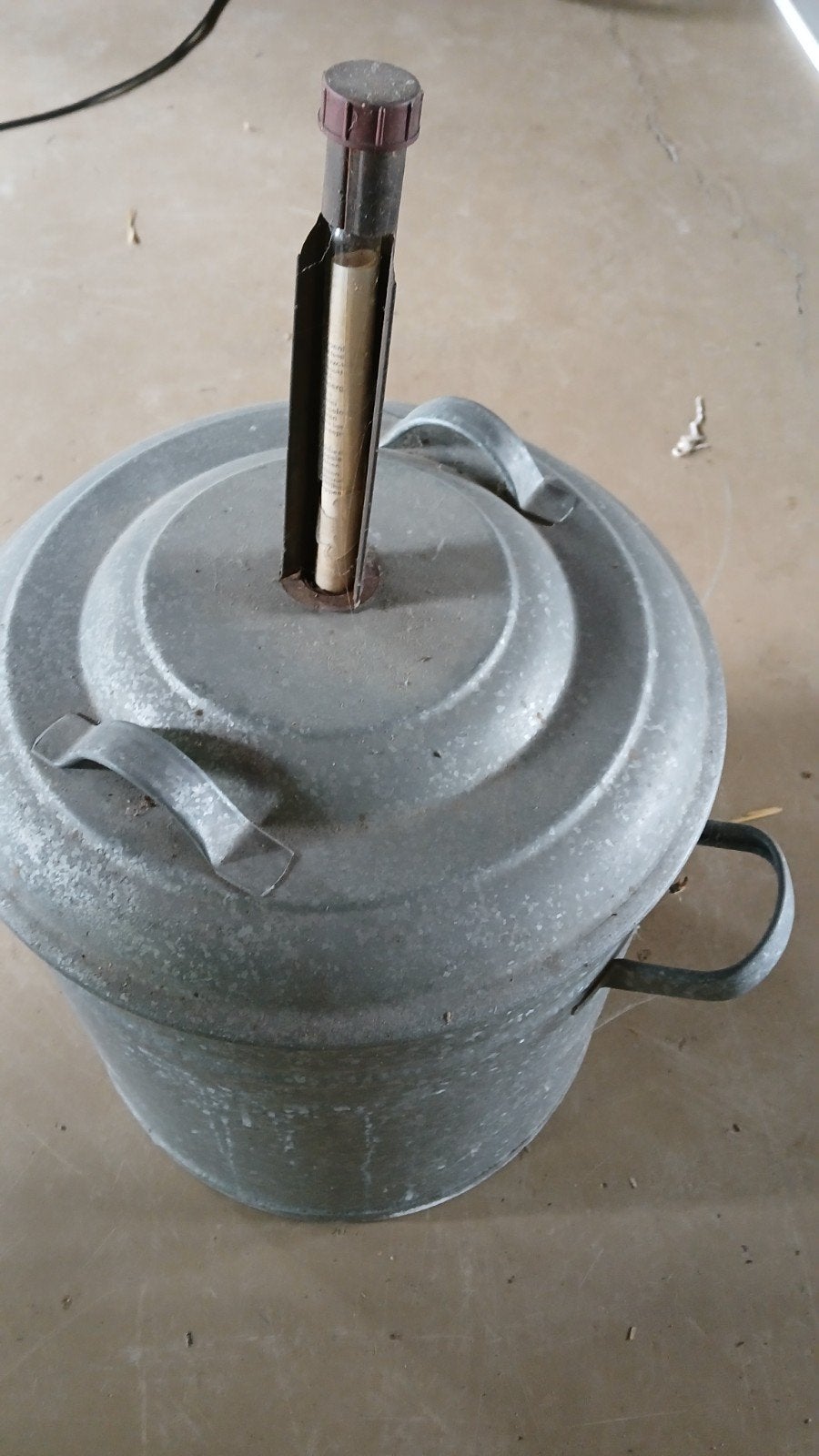 Wekketel, Ophalen