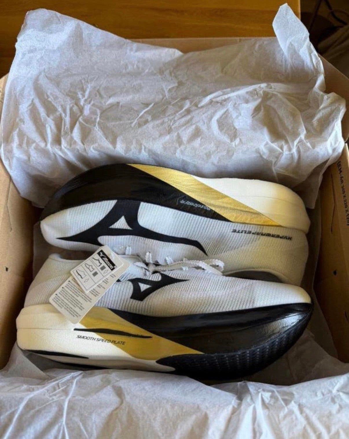 Nieuwe Mizuno Racing Hyperwarp Elite, Ophalen of Verzenden, Zo goed als nieuw