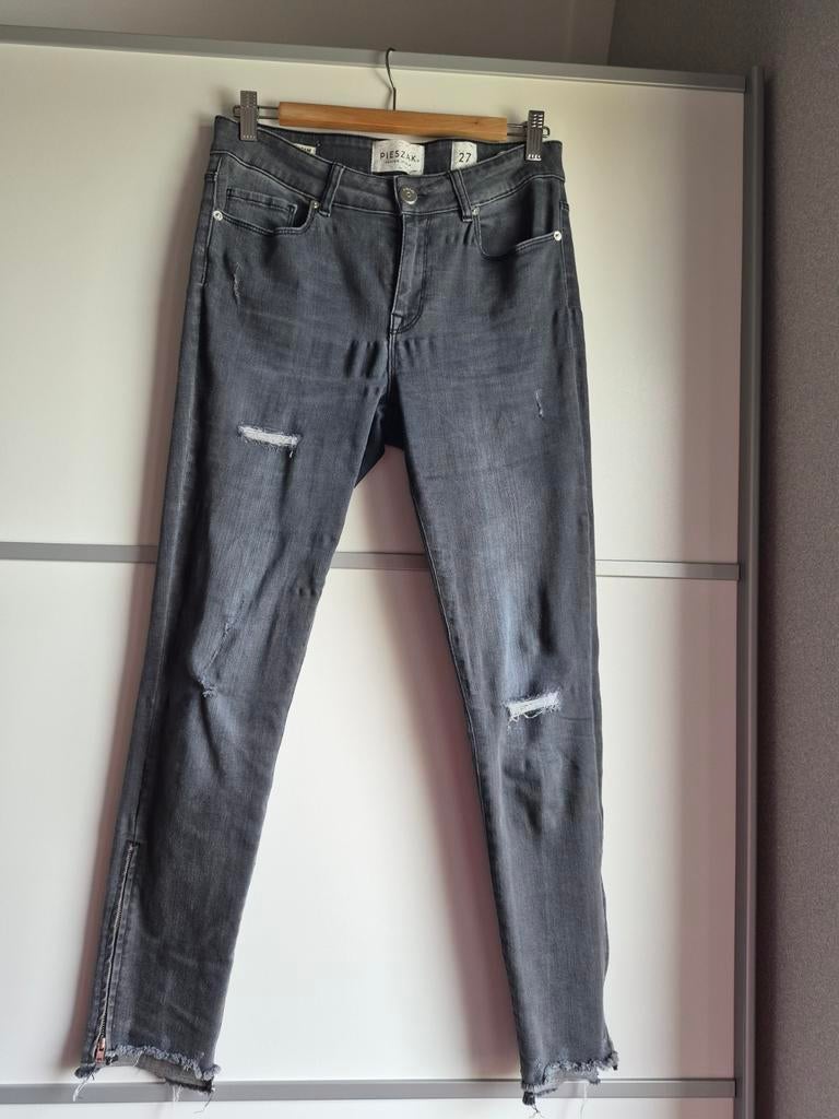 Pieszak Skinny Jeans Midrise - Grijs met scheuren, Kleding | Dames, Pieszak, Ophalen of Verzenden, W27 (confectie 34) of kleiner