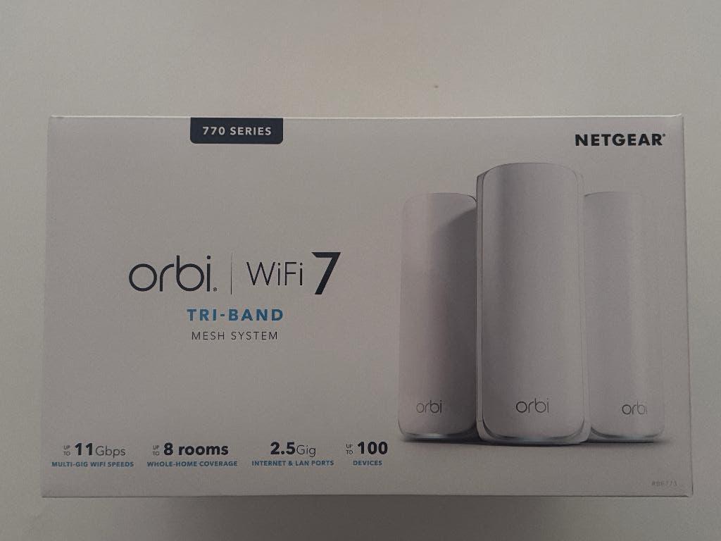NETGEAR Orbi RBE773 - Mesh WiFi - WiFi 7 - 11000 Mbps Wit, Computers en Software, Routers en Modems, Ophalen of Verzenden, Zo goed als nieuw