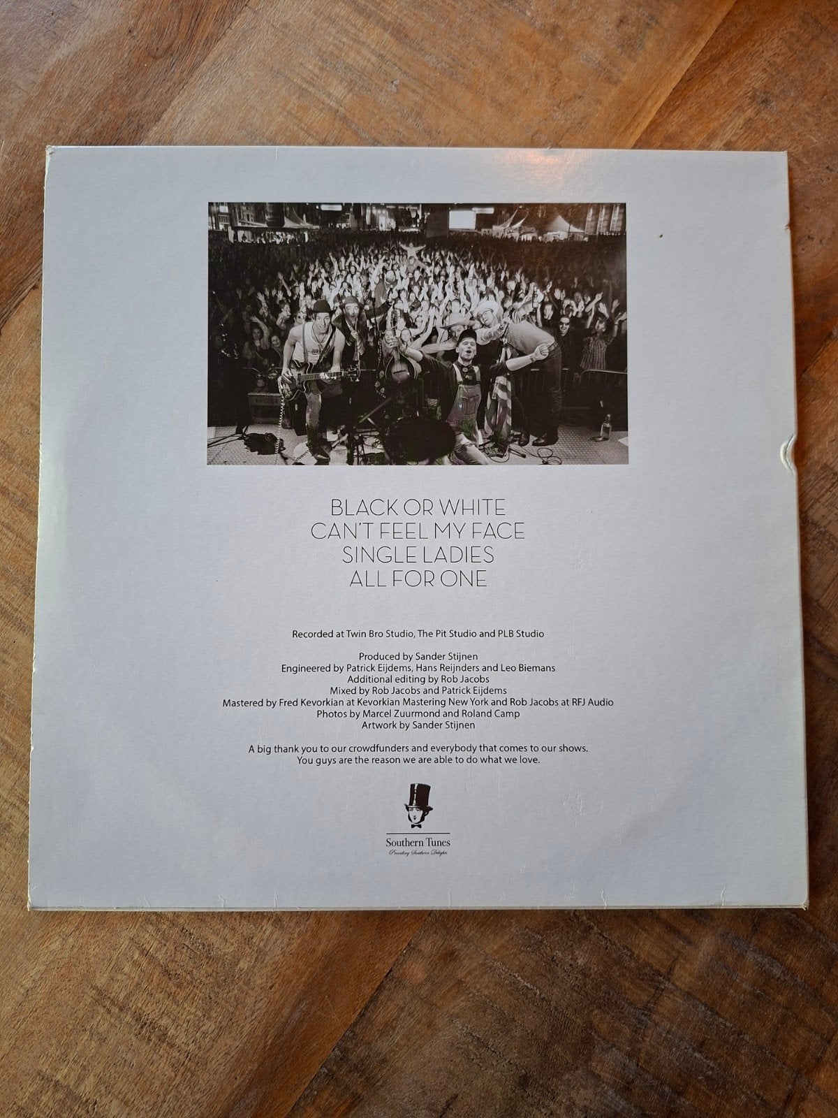 The Hillbilly Moonshiners – Black or White | Gesigneerd viny, EP, Ophalen of Verzenden, Zo goed als nieuw, EP