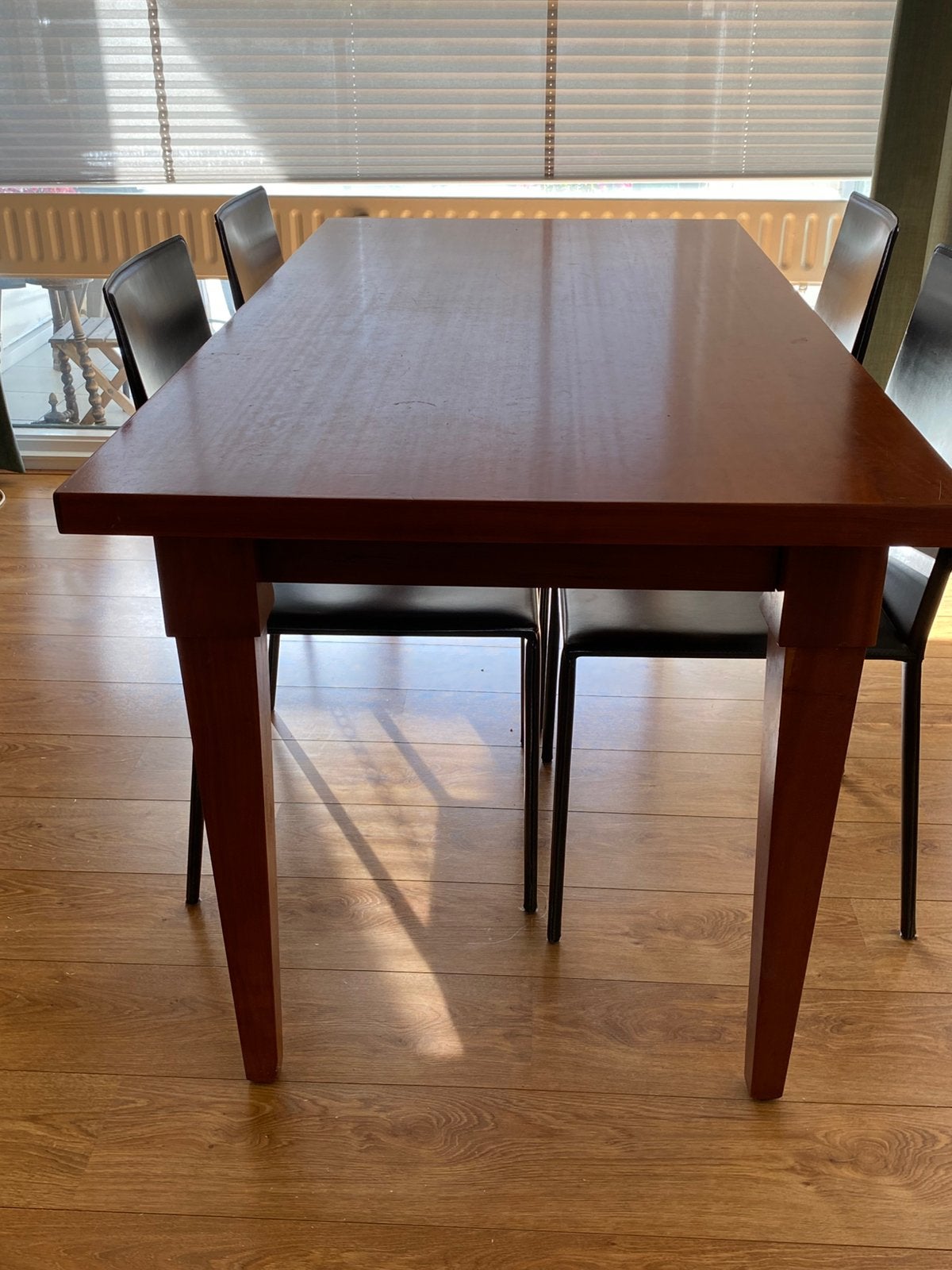 Eettafel massief kersenhout, Ophalen, 50 tot 100 cm, Zo goed als nieuw, 150 tot 200 cm