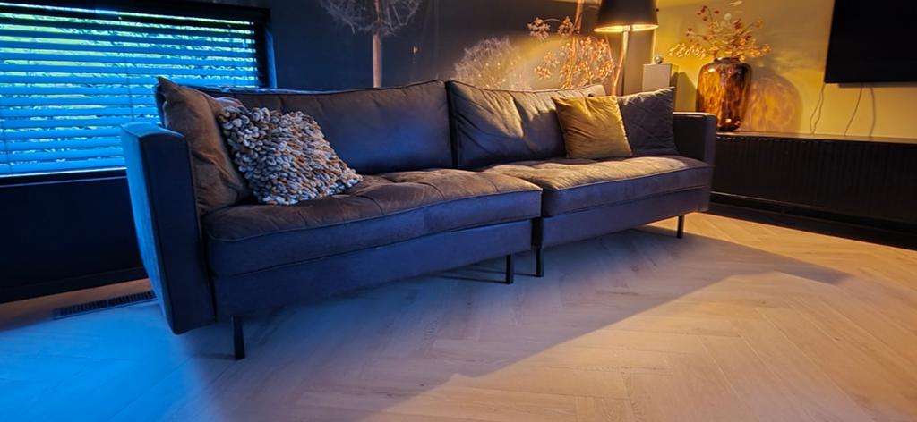 BeHomePure Rodeo Bank: Comfortabel & Ruim (230cm), Ophalen, Modern, Industrieel, Comfortabel, Driepersoons, 75 tot 100 cm