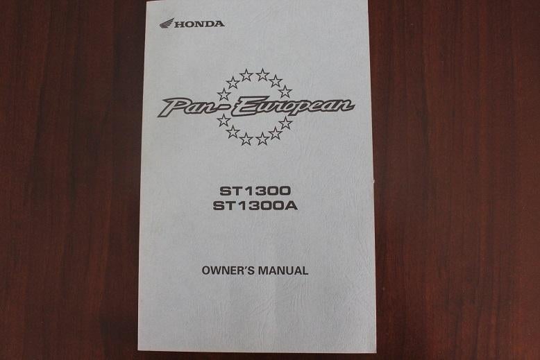Honda ST1300 A Pan European 2002 motorcycle owner's manual, Ophalen of Verzenden, Honda