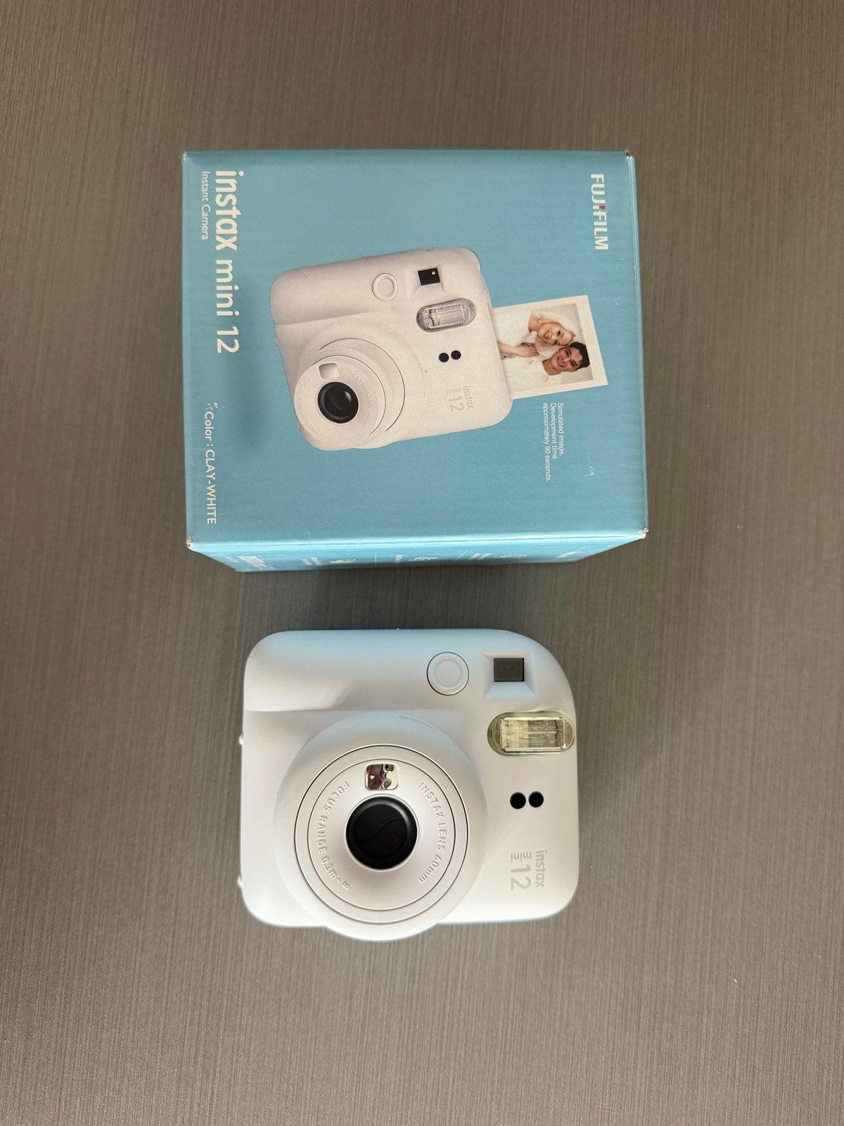 Fujifilm Instax Mini 12 Instant Camera - Clay White, Ophalen of Verzenden, Zo goed als nieuw, Instant camera, Fujifilm