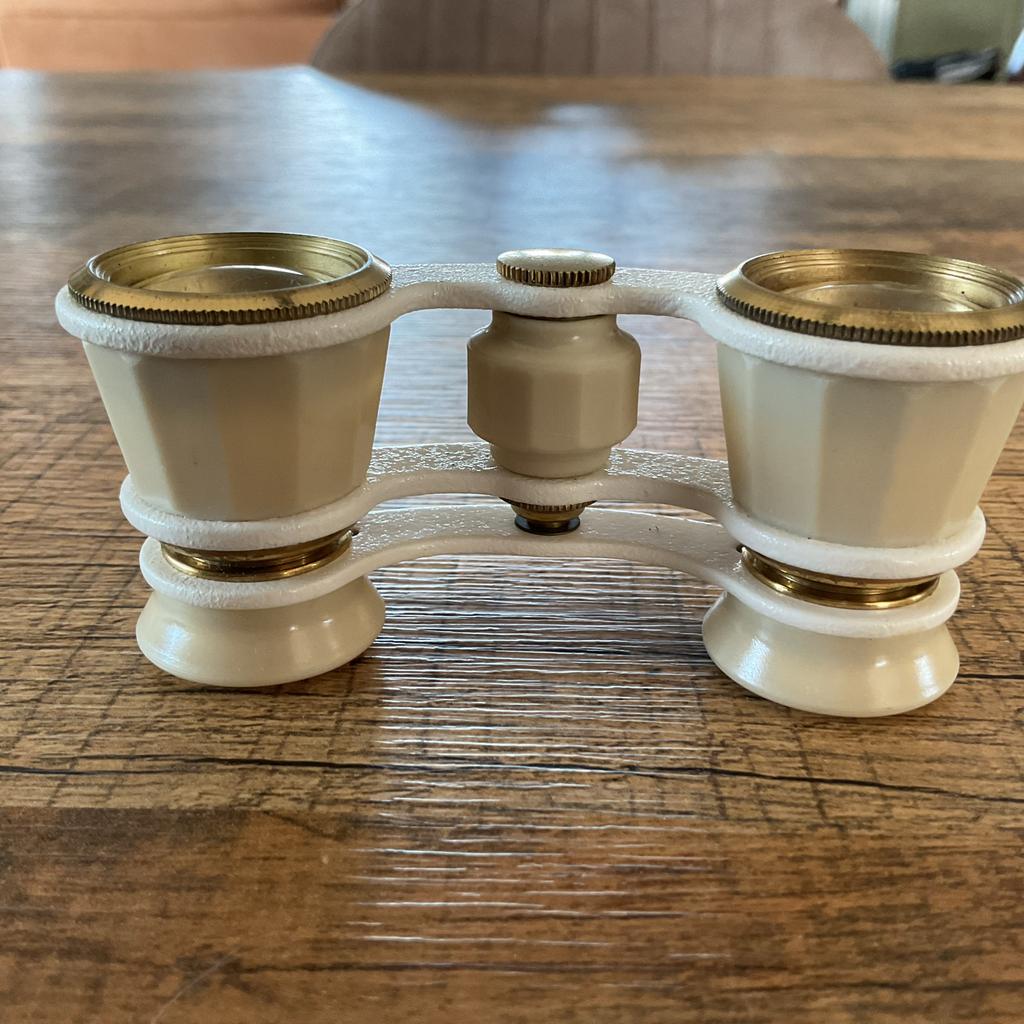 Vintage Bakeliet Verrekijker 2,5x24 Crème - Rusland, Ophalen of Verzenden, Gebruikt, Minder dan 8x, Overige typen