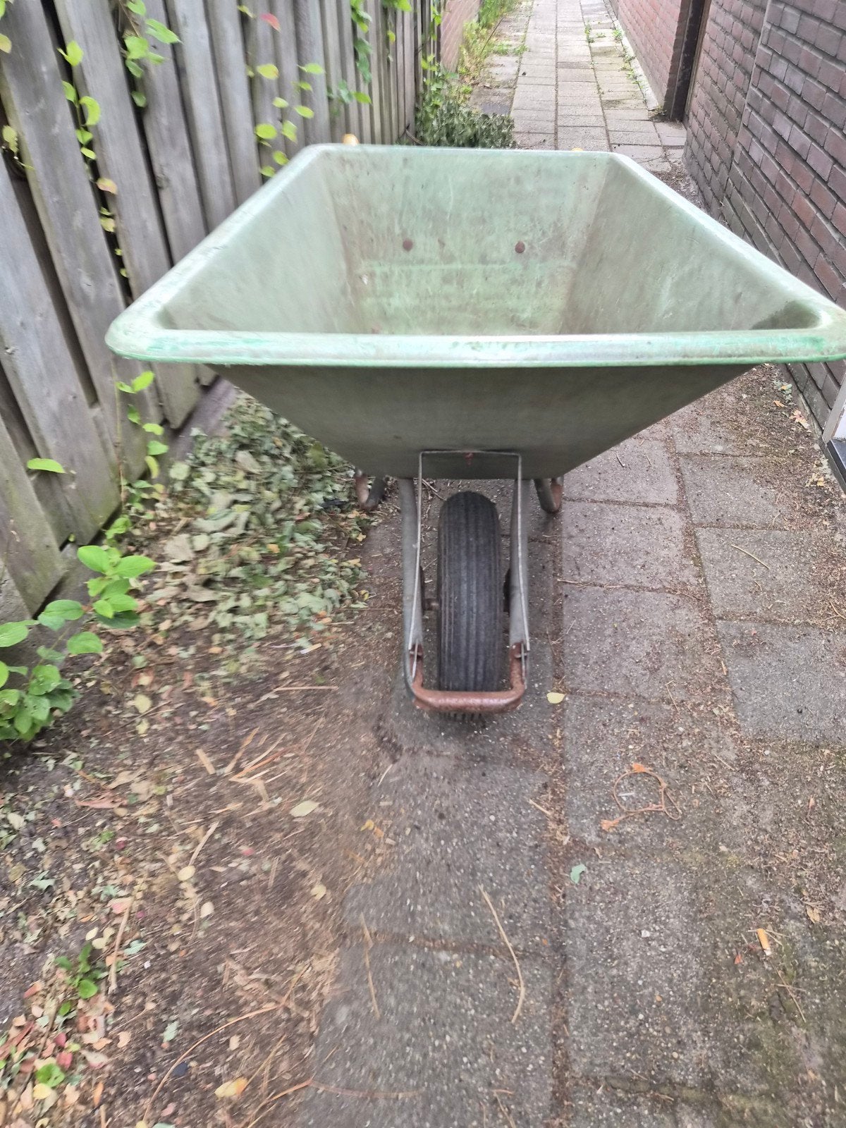 Grote kruiwagen, ideaal voor tuin en bouw, Ophalen
