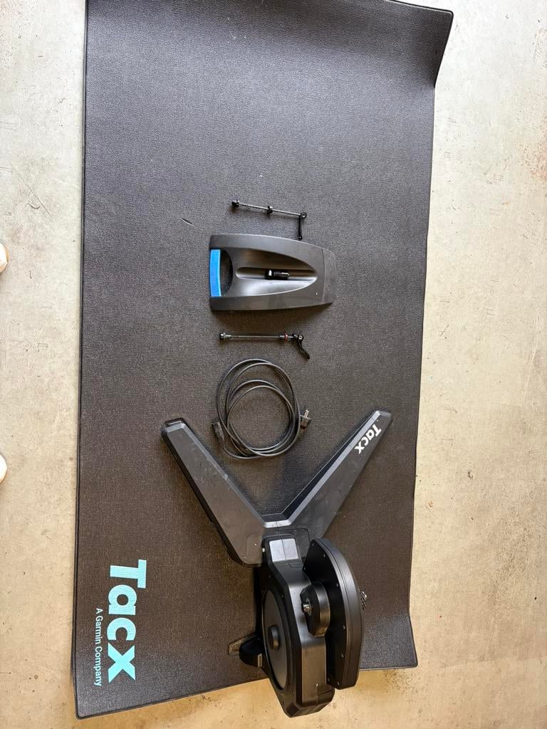 Tacx…flux T2900S met vele accessoires, Ophalen, Gebruikt