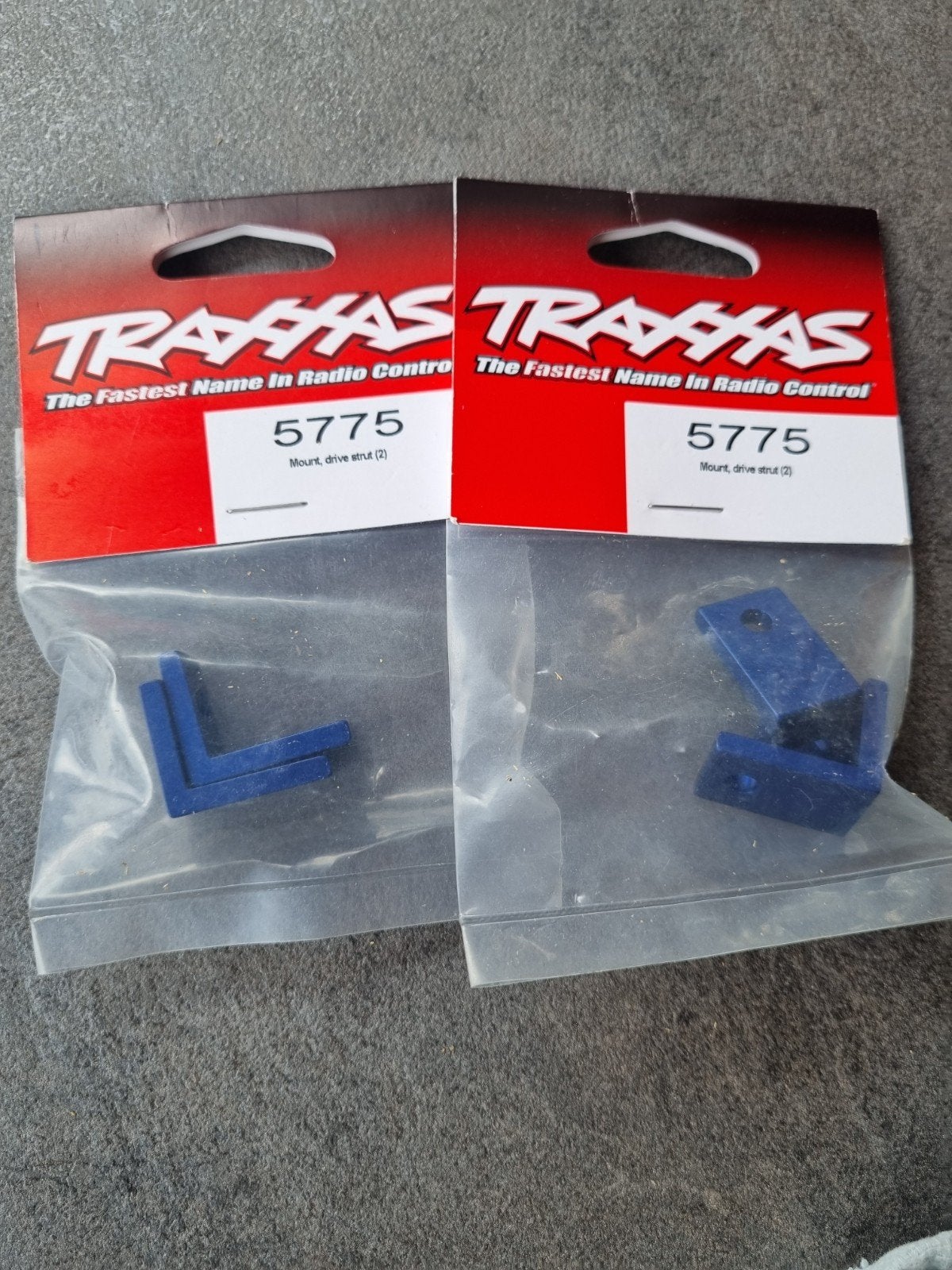 Traxxas trx5775 mount drive strut, Ophalen of Verzenden