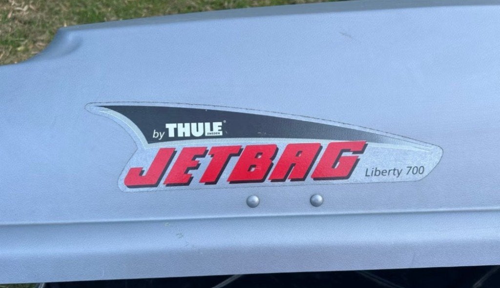 Thule Jetbag Liberty 700 Dakkoffer te huur 30 euro per week, Auto diversen, Ophalen of Verzenden, Zo goed als nieuw