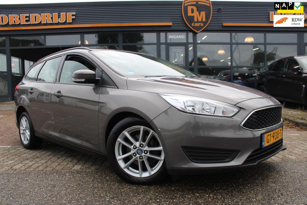 Ford Focus Wagon 1.0 Trend | Nieuw Apk | Navi | Airco | Netj, 101 pk, Gebruikt, Euro 6, Bruin