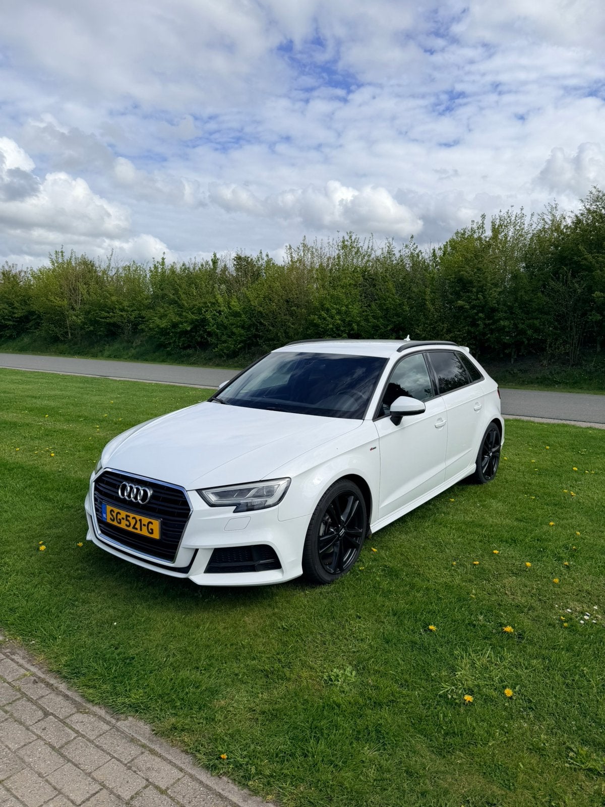 Audi A3 1.0 Tfsi 2018 S-line B&O LED Carplay, Auto's, Audi, Zwart, Wit, Origineel Nederlands, Handgeschakeld