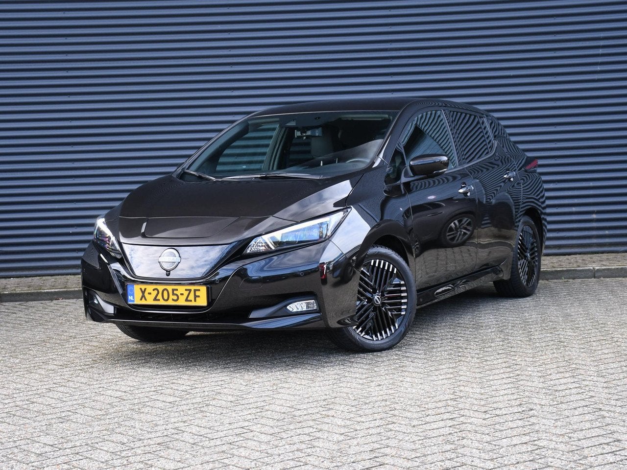 Nissan Leaf Tekna 39 kWh 150pk Automaat LEDER | WARMTEPOMP |, Auto's, Automaat, Dealer onderhouden, Gebruikt, 150 pk