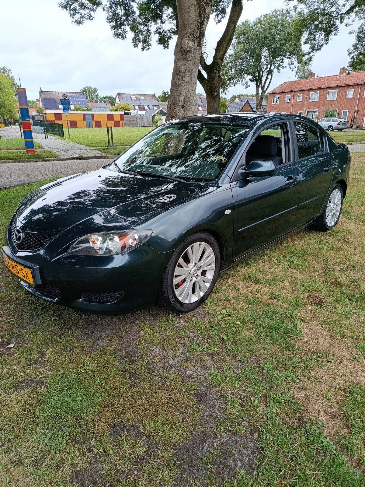 Mazda 3 1.6 Sedan 2005 airco elektr pakket betrouwbare auto!, Stof, 1250 kg, Zwart, 4 cilinders